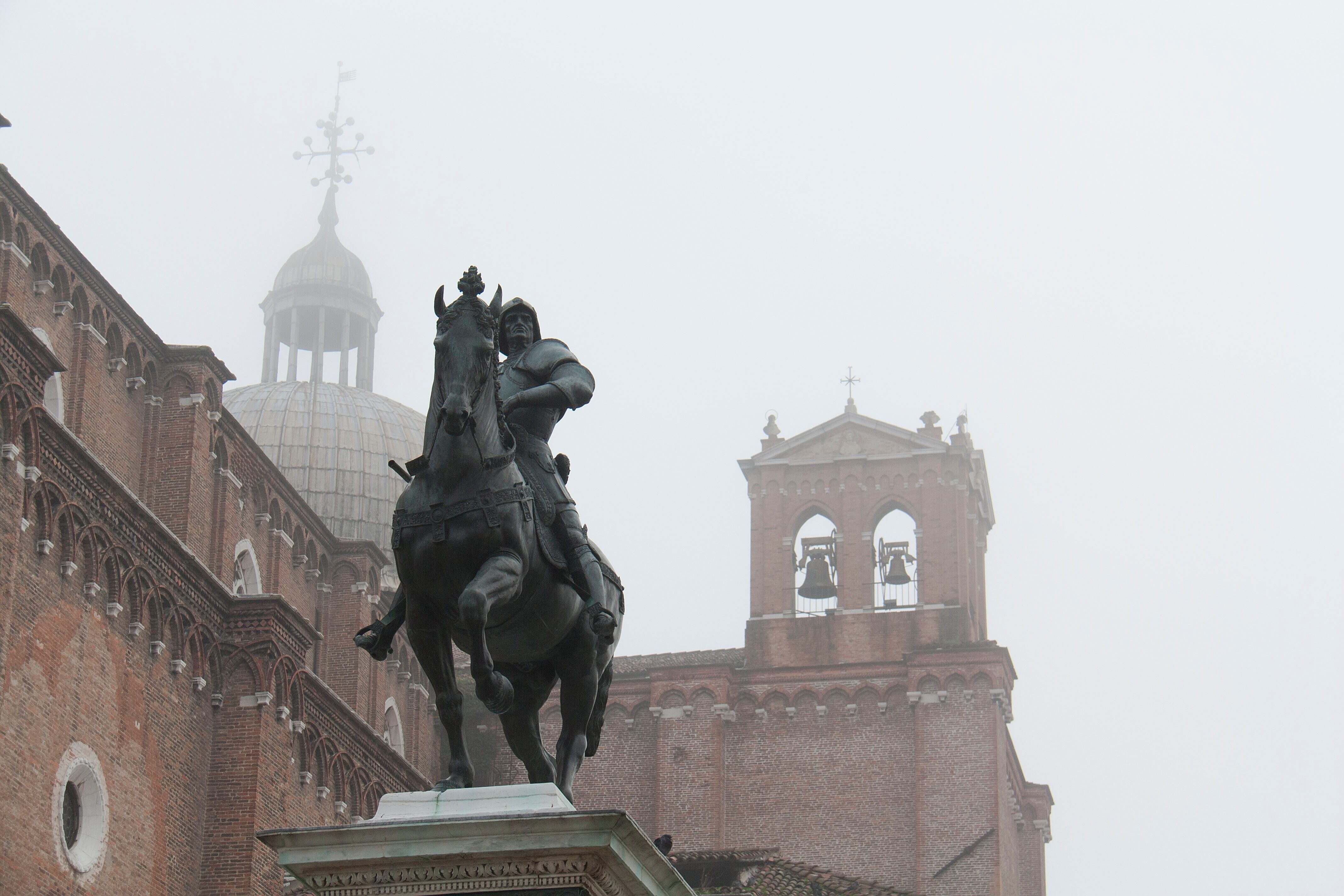 /img/2010/11/24-34.jpg