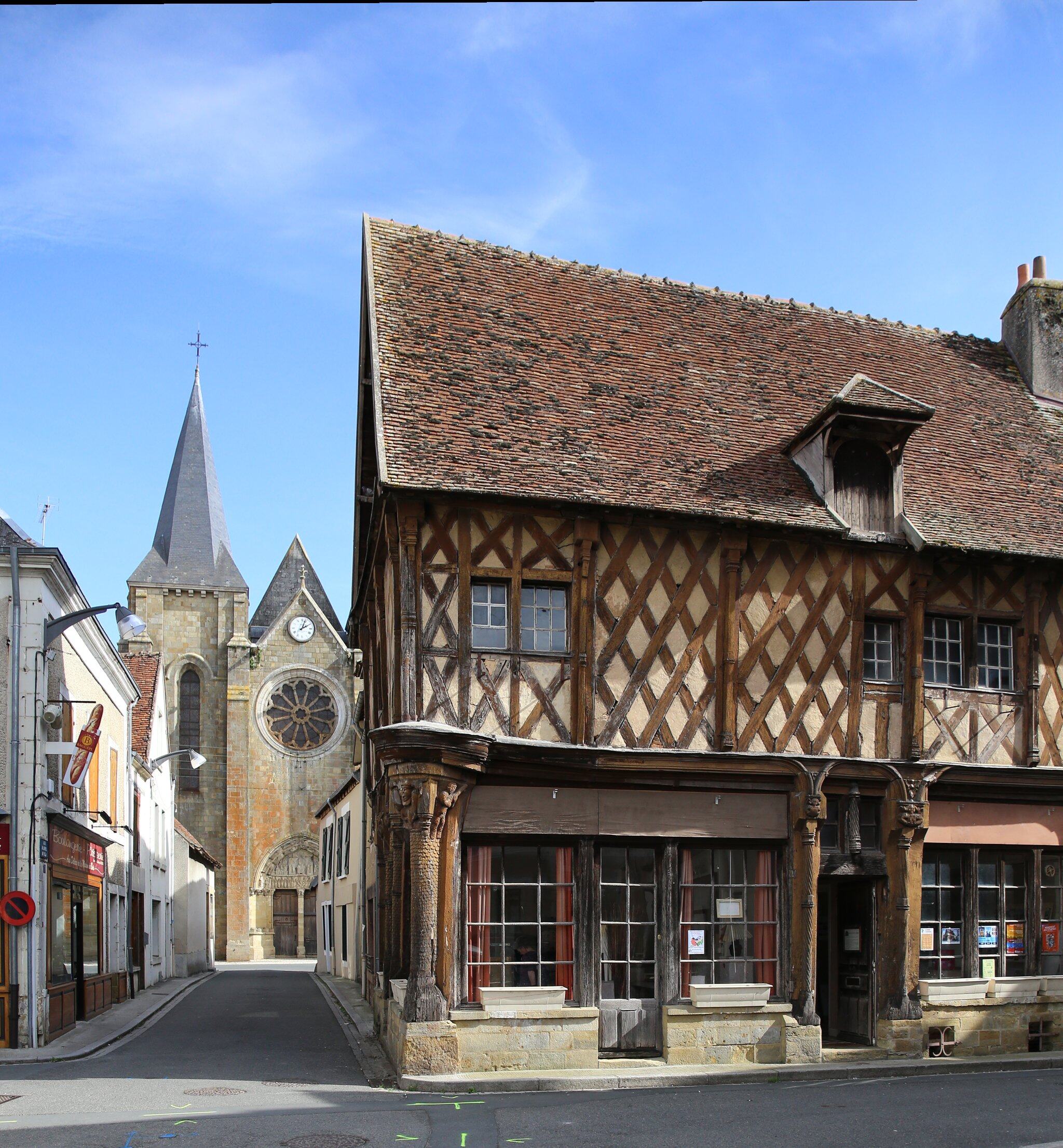 La maison de bois qui accueille une petite exposition sur le parchemin