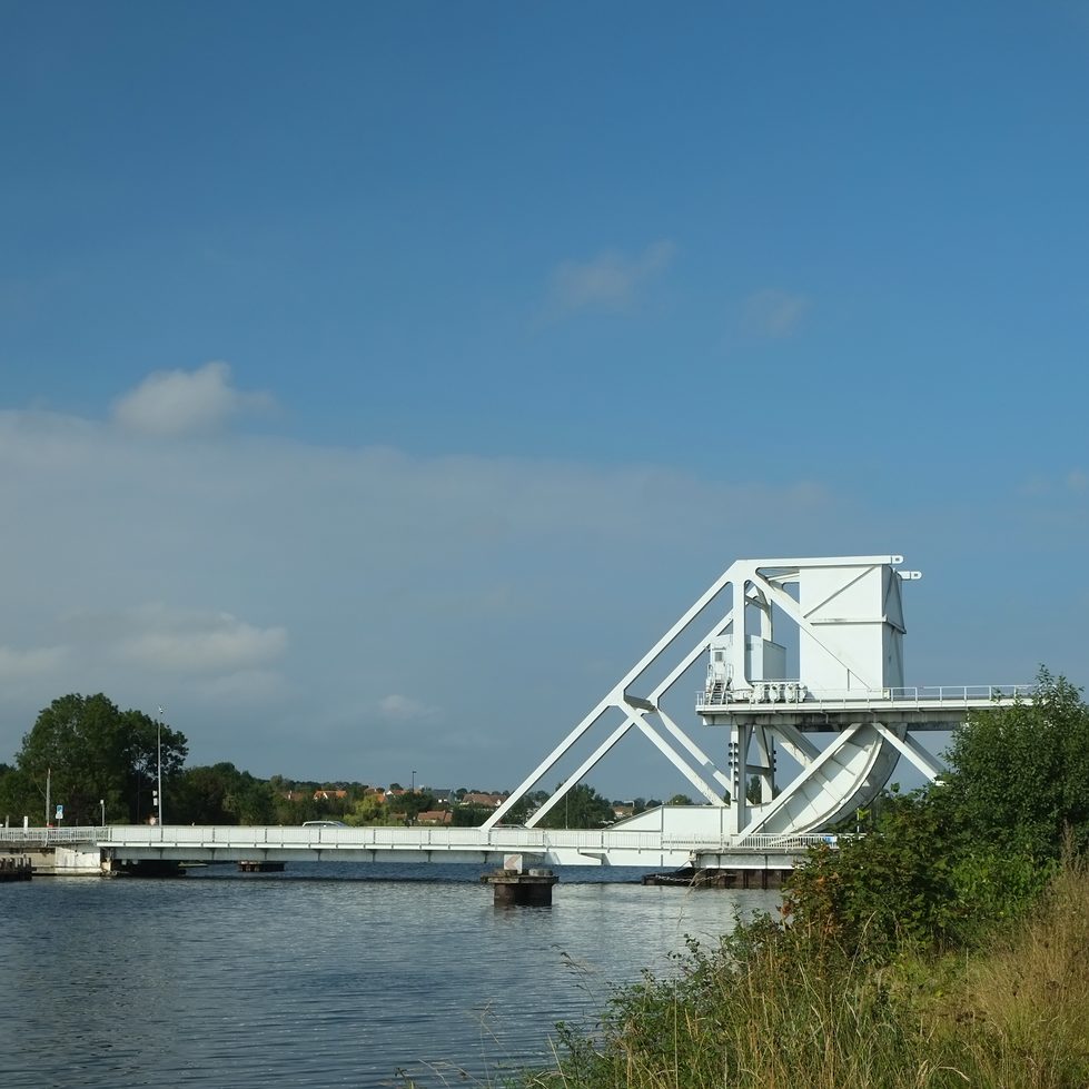 Le pont actuel est en fait une copie, beaucoup plus grande, du pont d’époque.