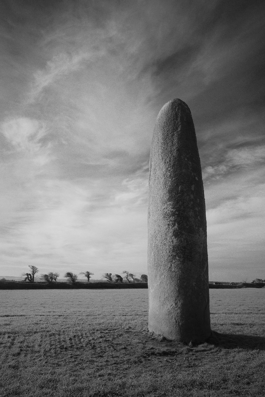 Menhir de Kergadiou