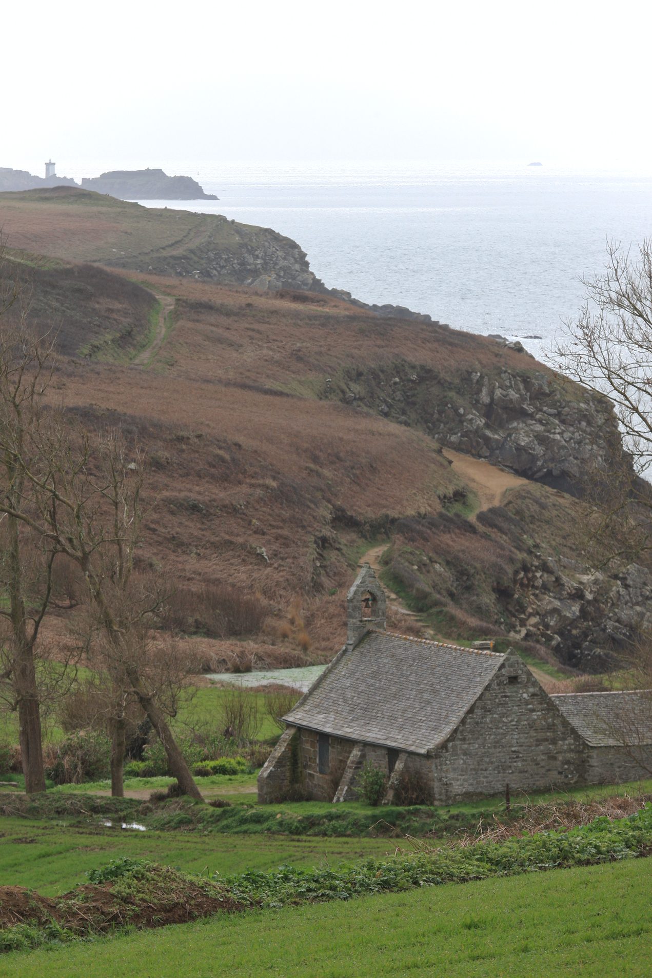Au retour, vu de la chapelle et de Kermorvan