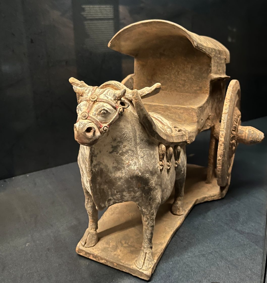 Bœuf attelé parisien, statue funéraire, terre cuite, 5-6ème ap. J.C., Chine, Musée Cernuschi