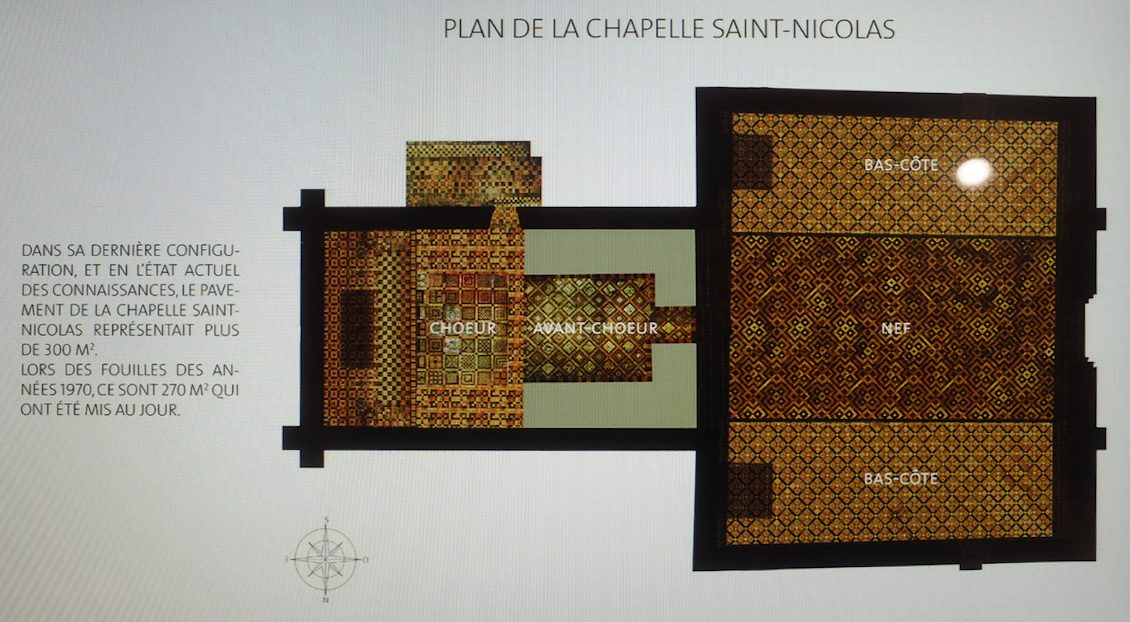 Le plan de la chapelle avec ses pavements