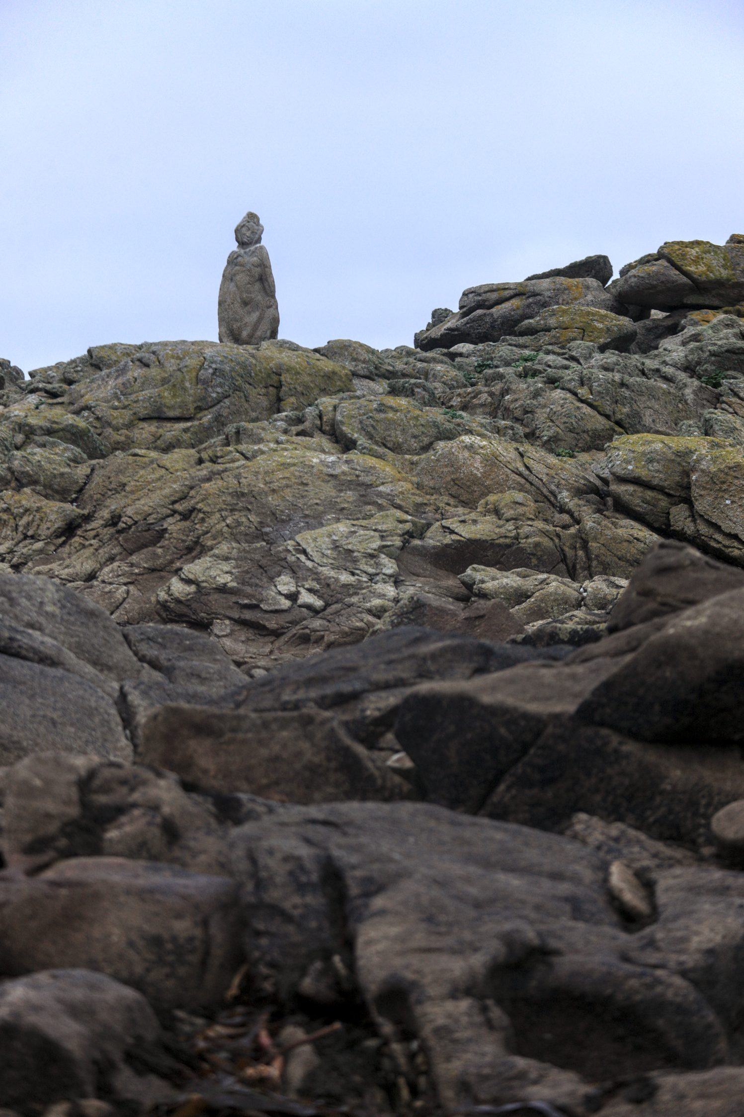 Pierre sculptée sur l'île Colouarn