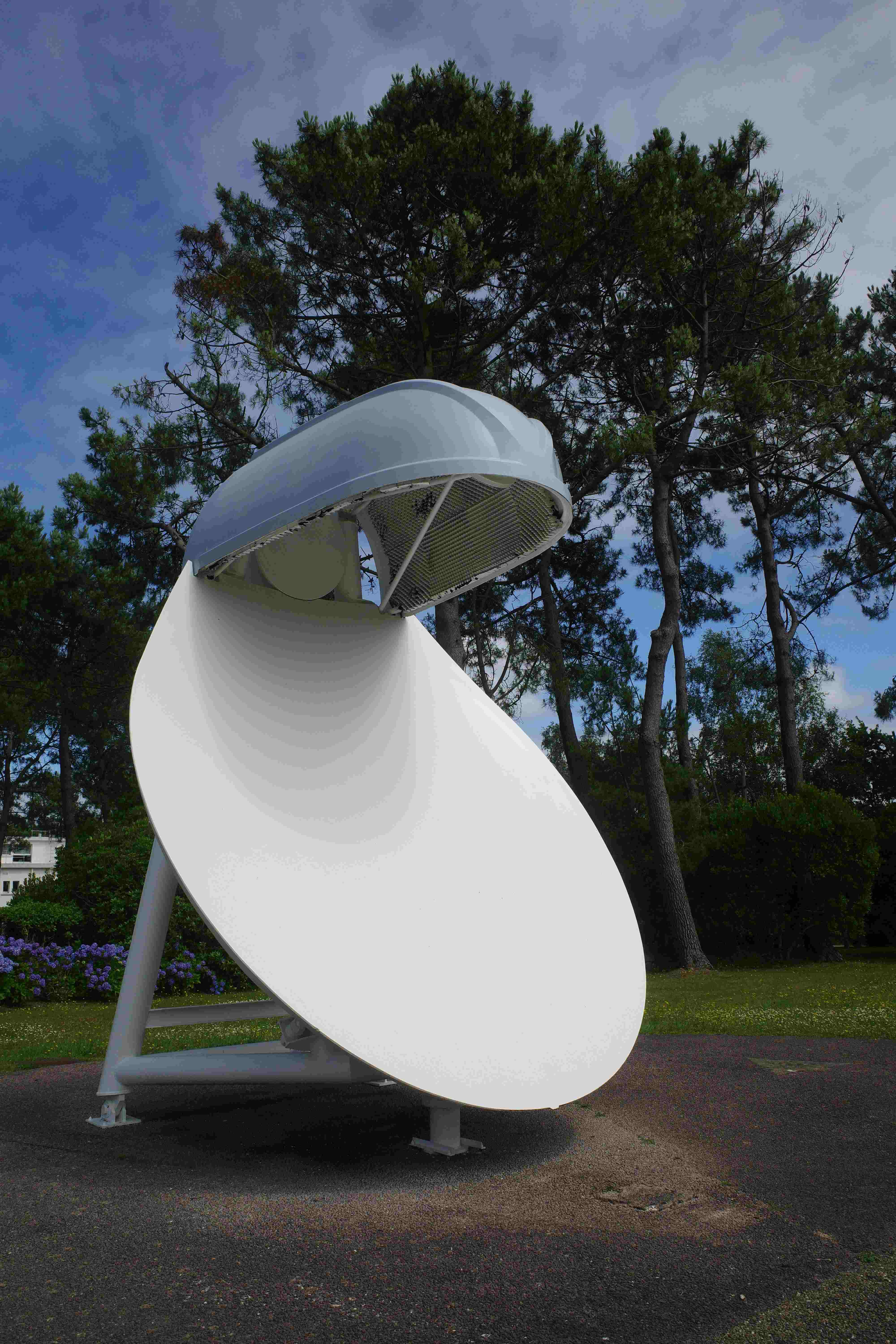 Antenne en WC inversé